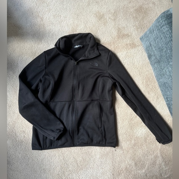 The North Face Jackets & Blazers - The North Face women’s black zip up jacket size medium